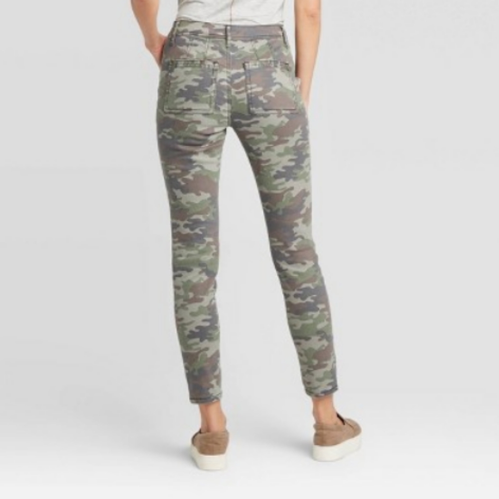 Knox Rose camo high rise skinny